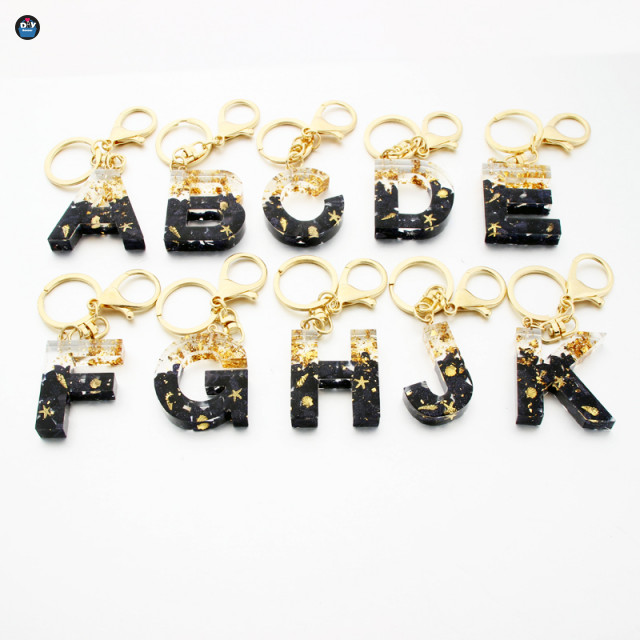 alphabet-initial-letter-keychain-key-ring-for-men-women-grils-purse-handbags-black-and-golden-theme-3-1_1691609840.jpg