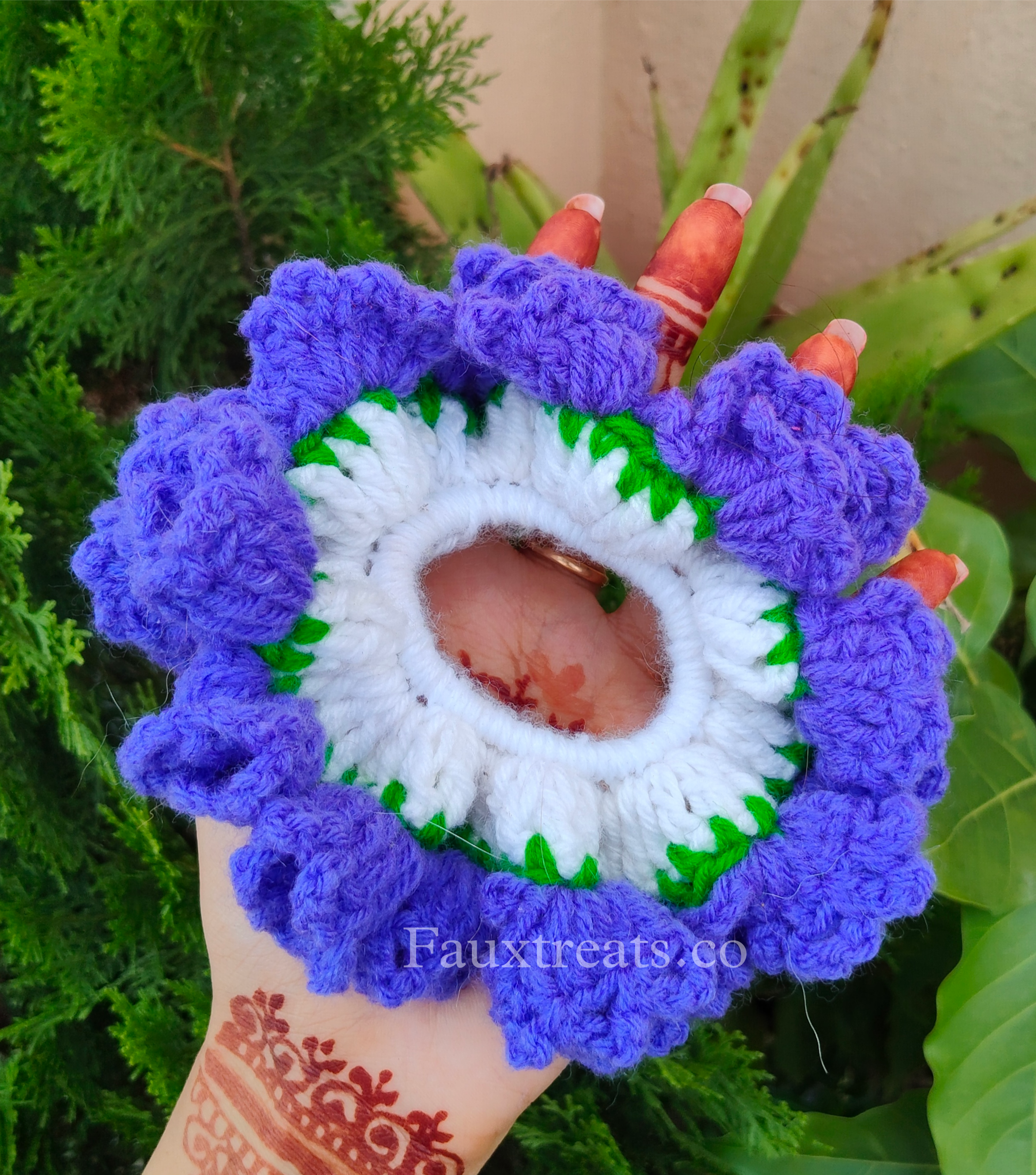crochet-gajras-scrunchie-2-0_1758167851.png