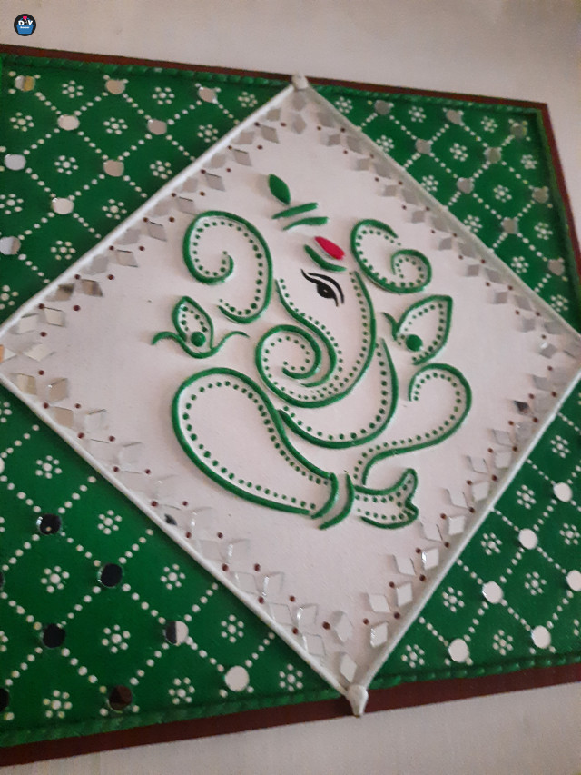 ganesha-in-lippan-art-2-0_1692536807.jpg