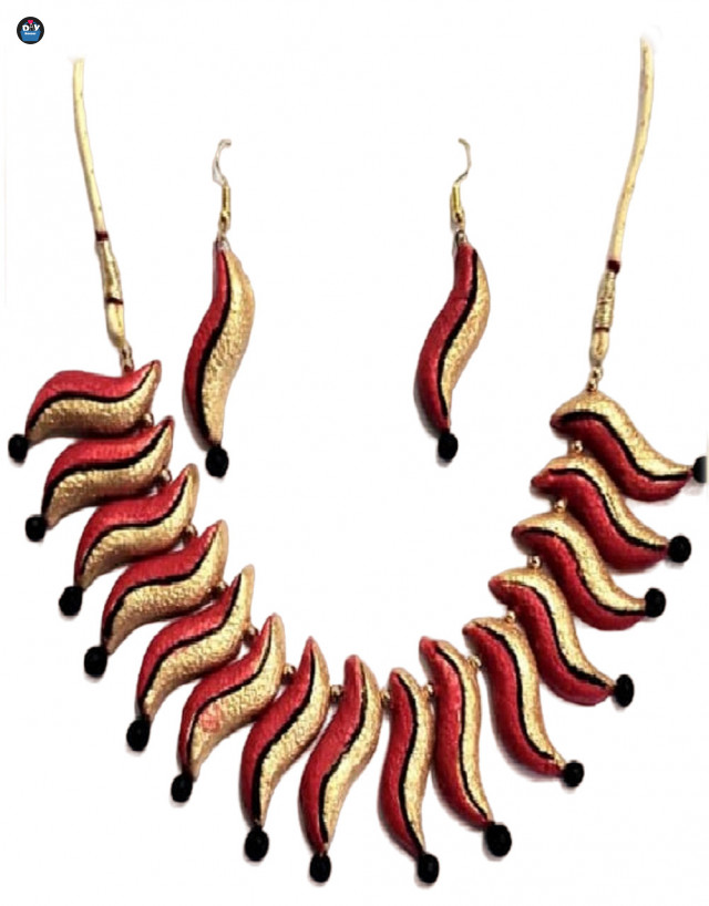 Handmade Terracotta Necklace Set in Eye-catching  Golden & Black With Earrings