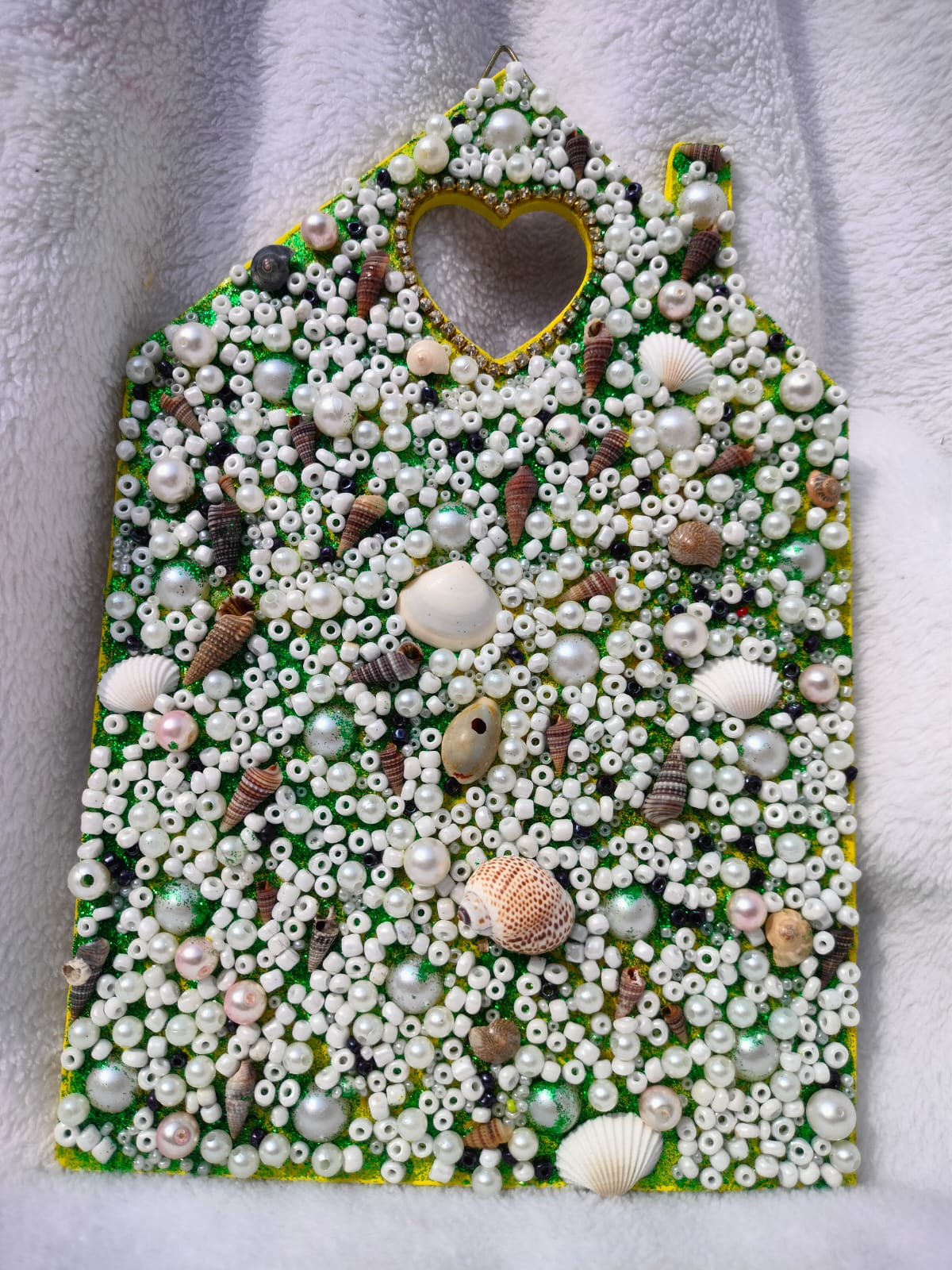 Oceanic Dream – A Handmade Beaded Seashell Art