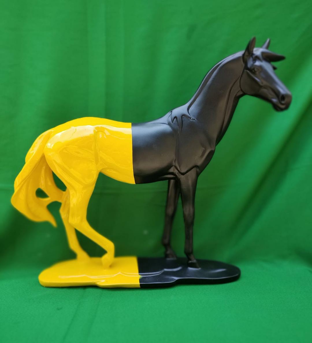 Premium Horse sculpture/animal figure home decor/Showpiece for gifting/homedeor/Office Decor