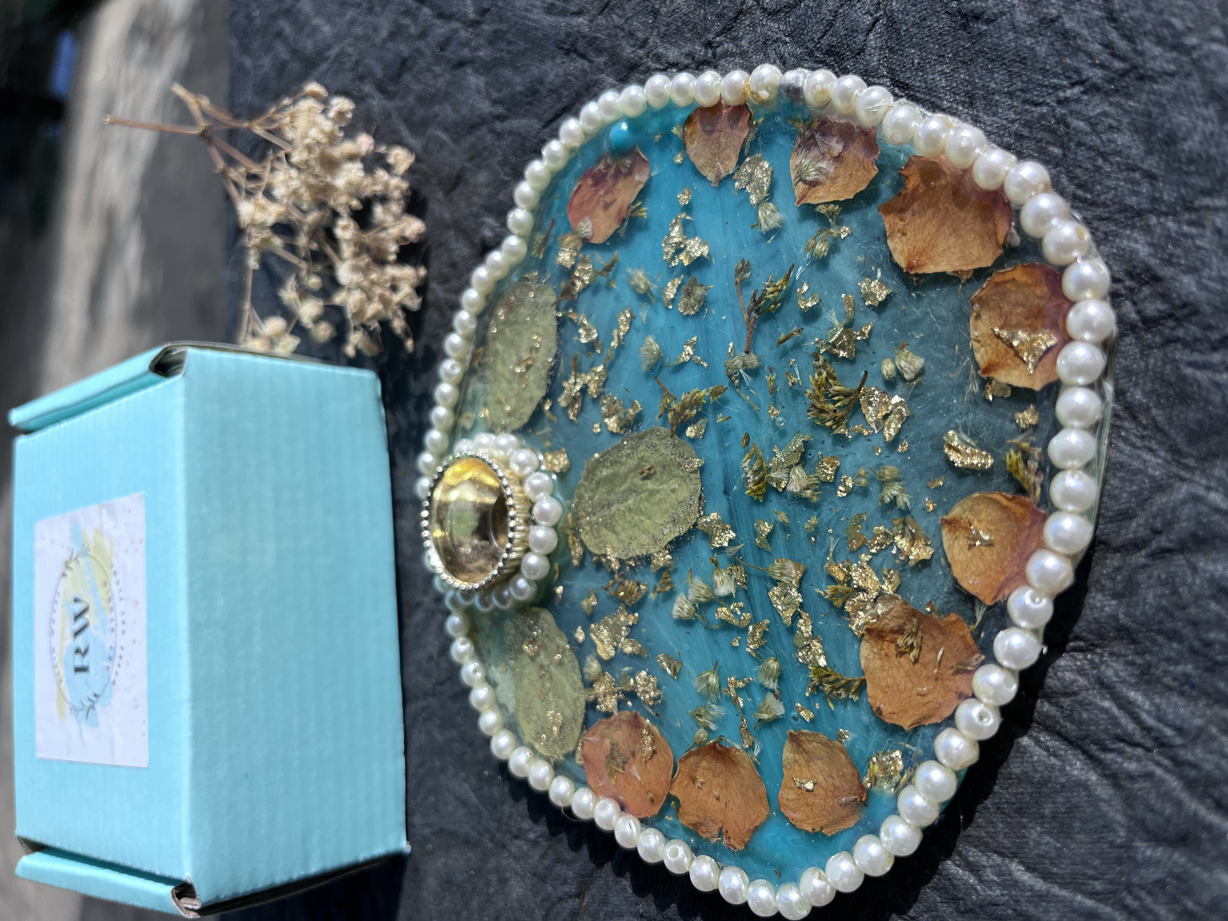 Sea green  Resin Puja Thali – Fresh Flower Preserved (5 inch)