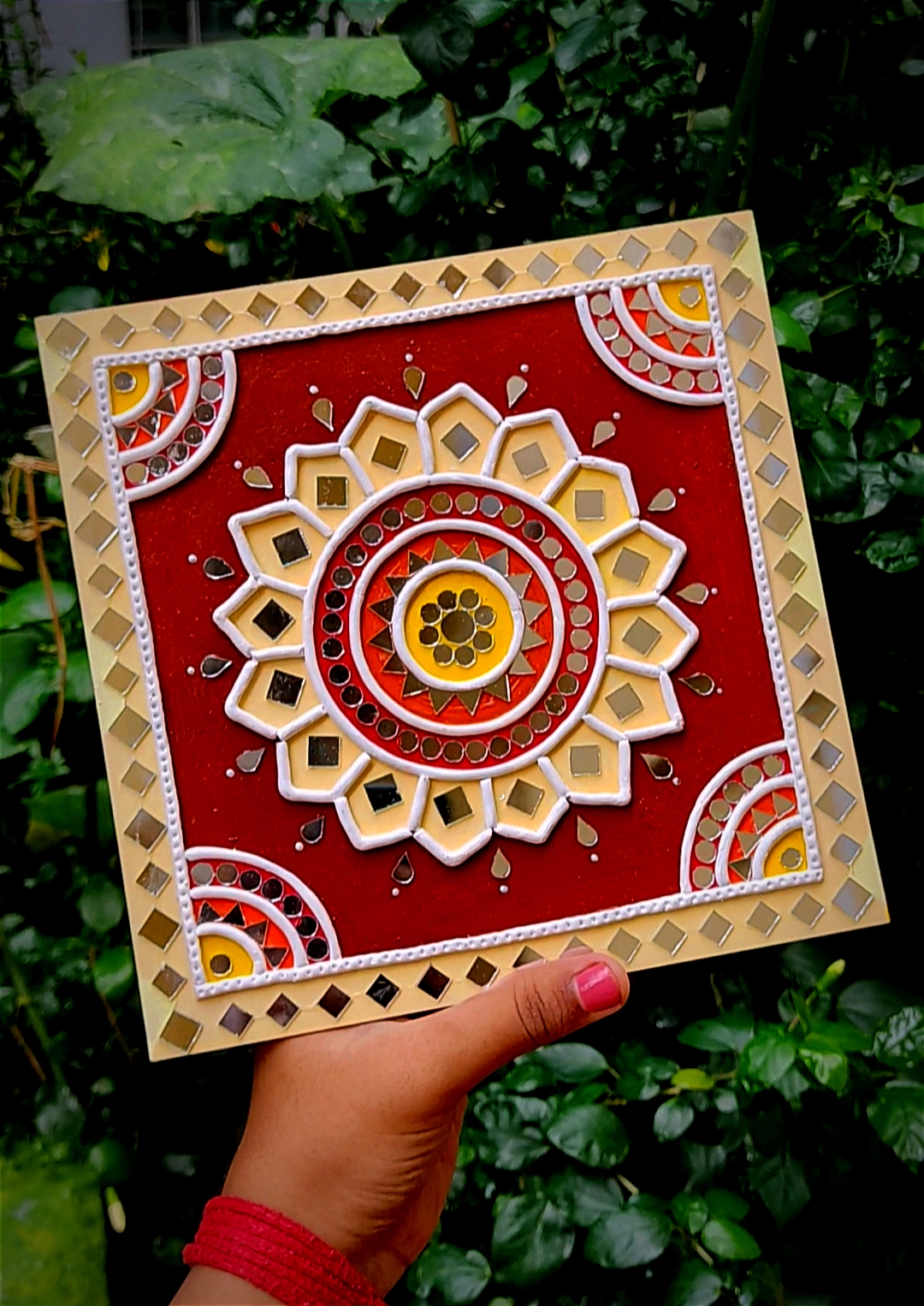 Square mud art/lippan art