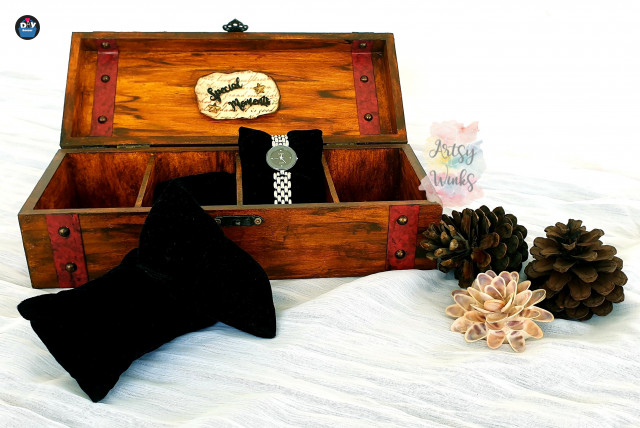 watch-box-with-4-slots-1750-2320-2_diybaazar61f6e026b60b3.jpg